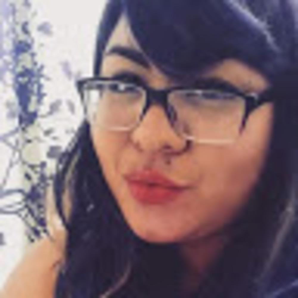 Meet your Posher, Nayeli